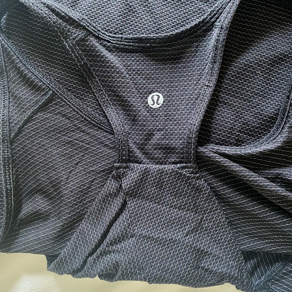 Lululemon Tank! - Picture 3 of 3